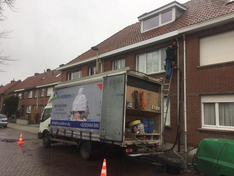 Realisatie 40m EPS Isomo Pearls spouwmuurisolatie Zwijndrecht